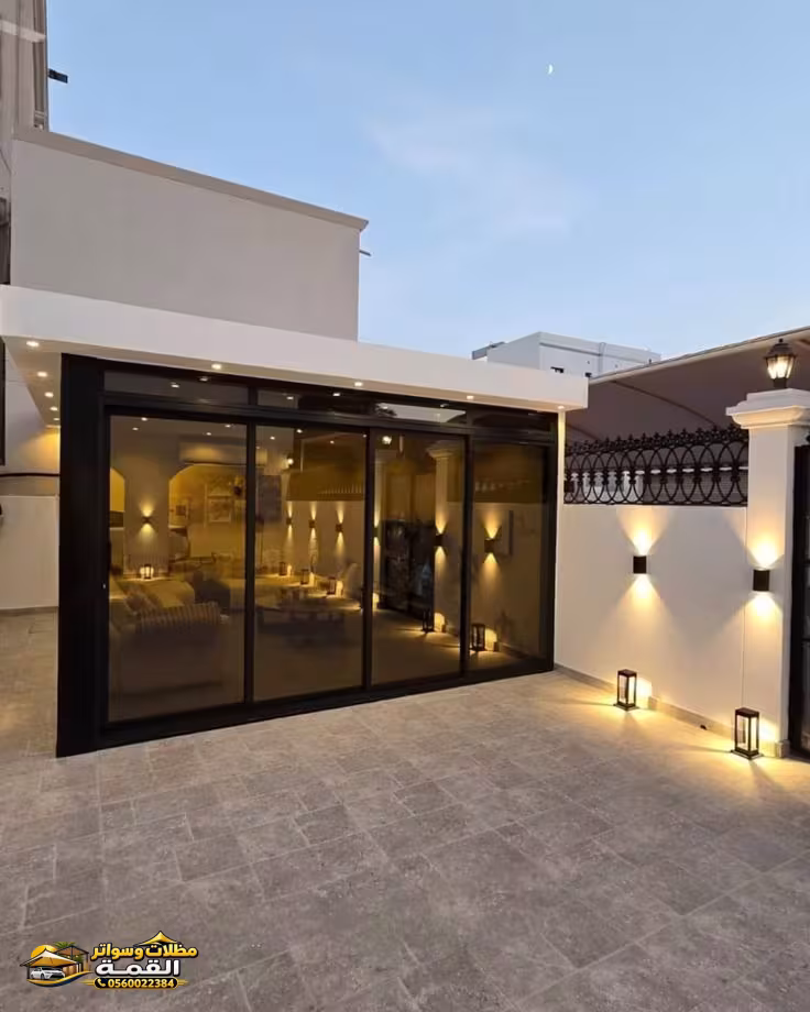 صورة من المعرض