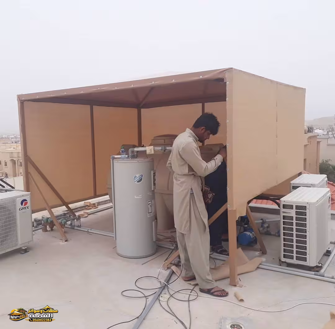 مظلات خزانات بالمدينة
